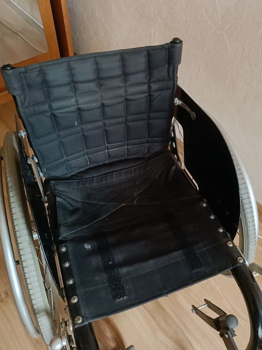 Wózek inwalidzki dla osoby doroslej