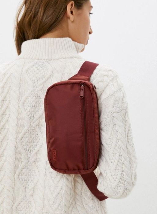 Сумка поясная Levis