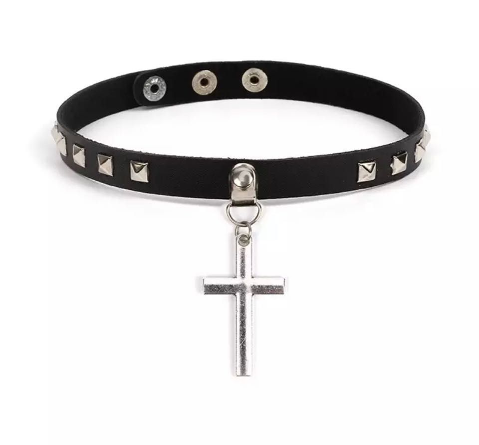 Nowy choker naszyjnik goth krzyż