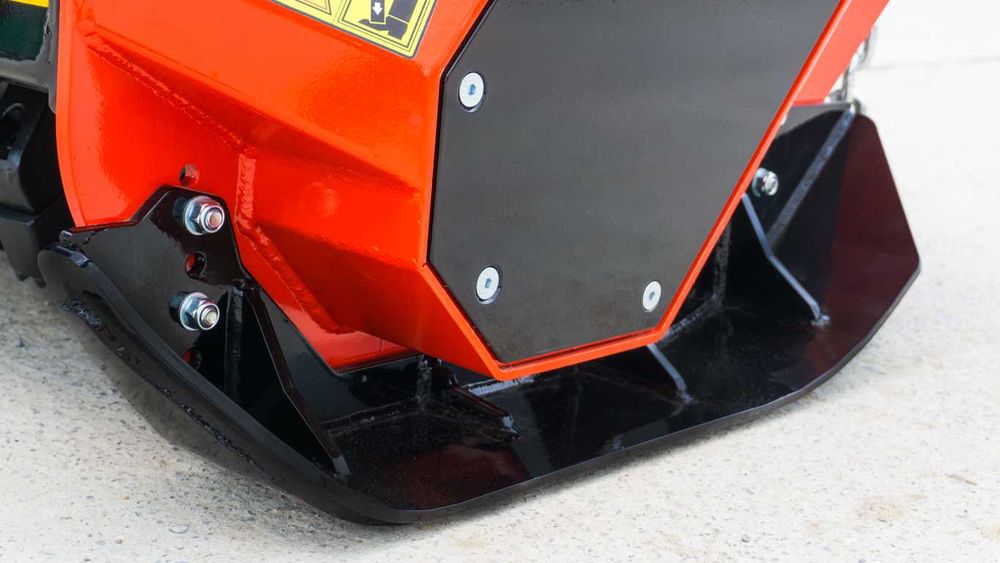 Mulczer leśny, frezarka krusząca F4-175 REMET CNC TECHNOLOGY