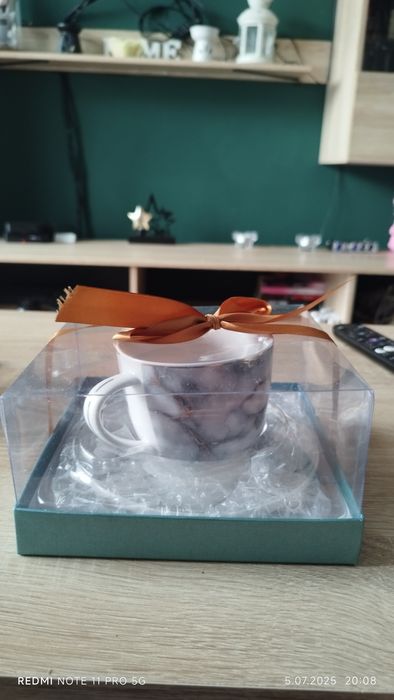 Filiżanka na podstawku Veroni SECRET