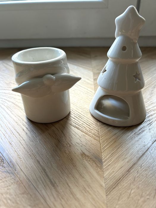 Zestaw 2 ceramicznych świeczników świątecznych choinka wąsacz