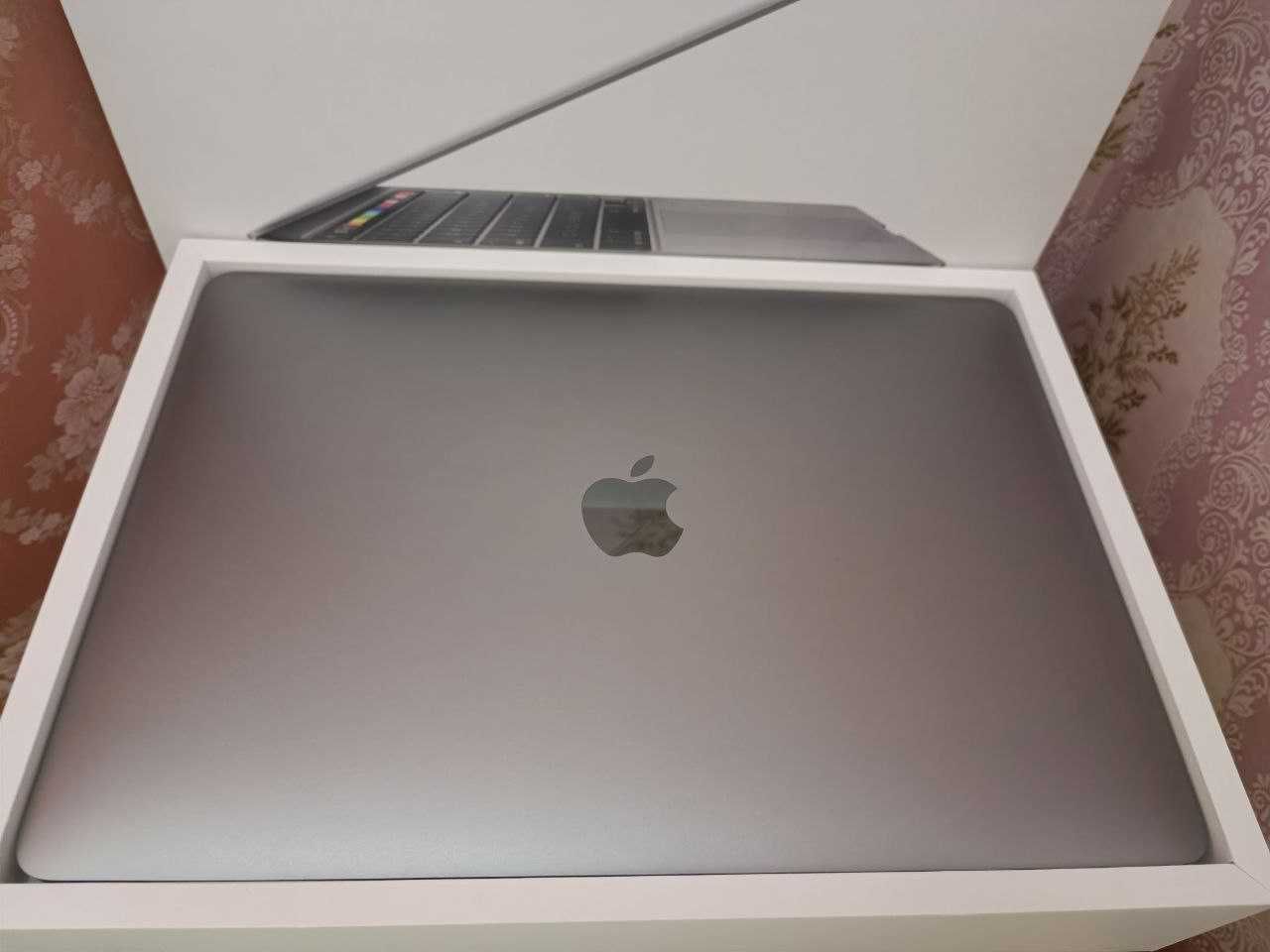 MacBook Pro 13-inch