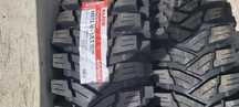 Pneus maxxis trepador 40 e 37 novos