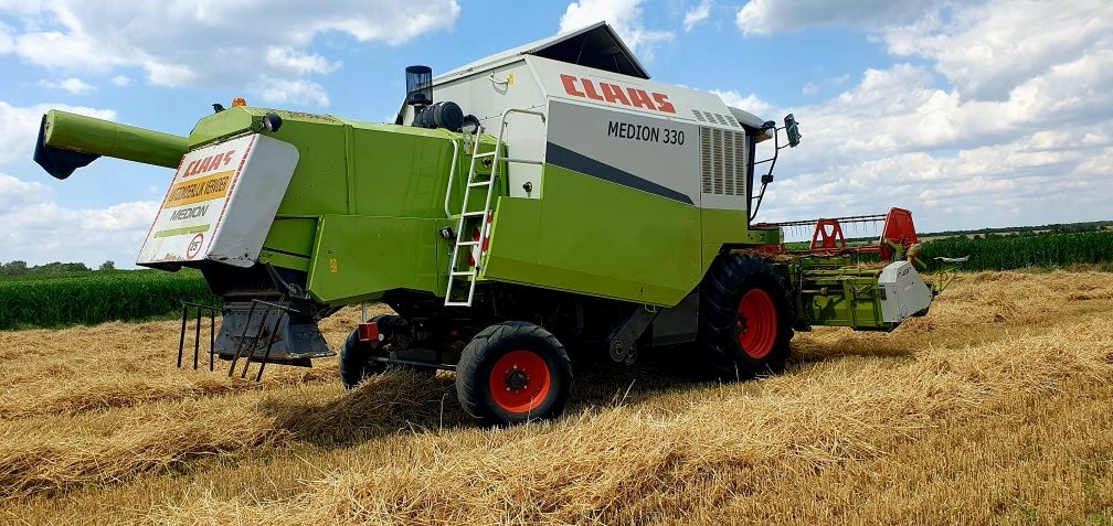 Claas Medion 330 r2006 4x4 Sieczkarnia skladany heder Dominator Umowa