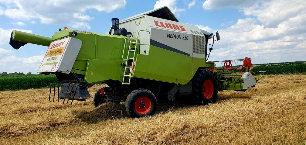 Claas Medion 330 r2006 4x4 Sieczkarnia skladany heder bardzo dobry sta