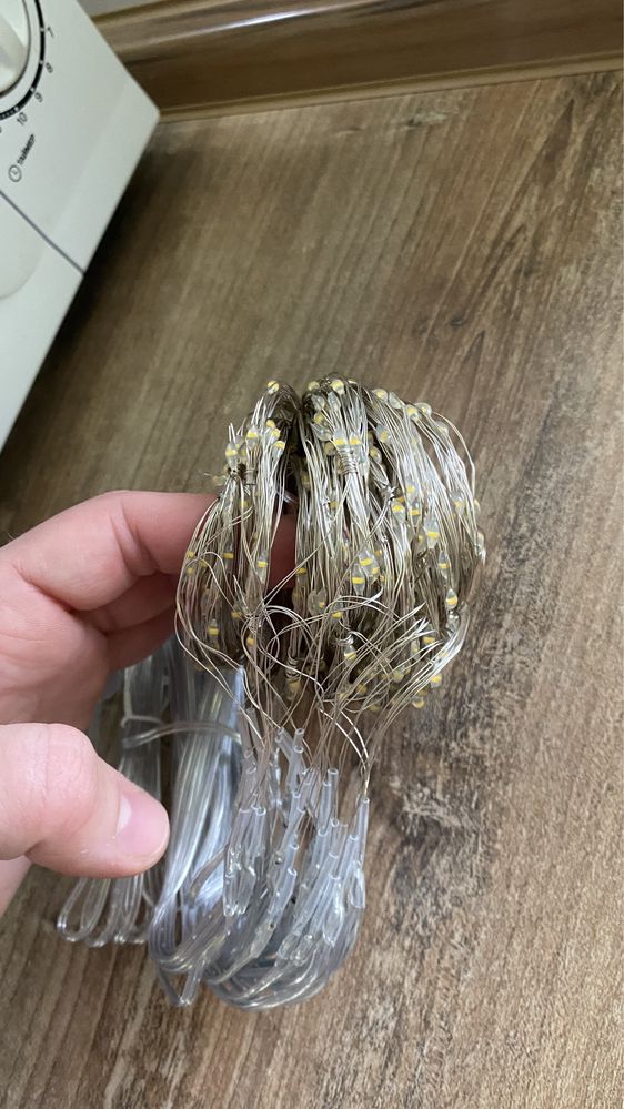 Продам светодиодную гирлянду на окно