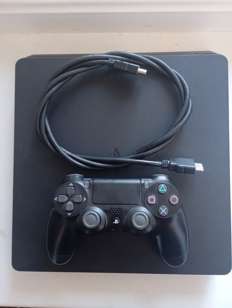 Soni Playstation 4 slim