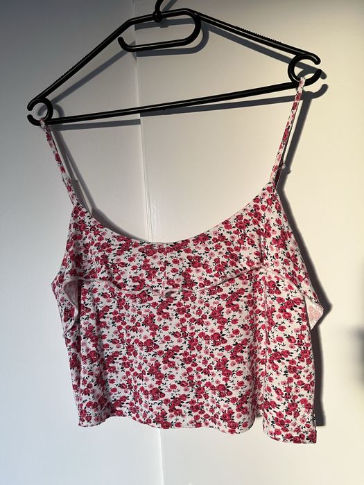 Biały różowy różowo-biały crop top w kwiaty kwiatki rozmiar XS 34