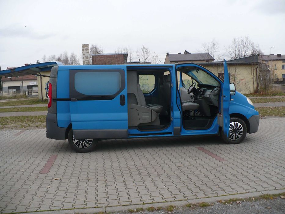 Renault Trafic 6 Osób Długi Klima Bez Korozji Ładnie Utrzymany