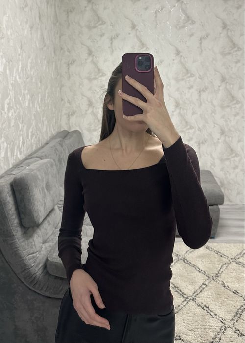 Светр від бренду Solmar