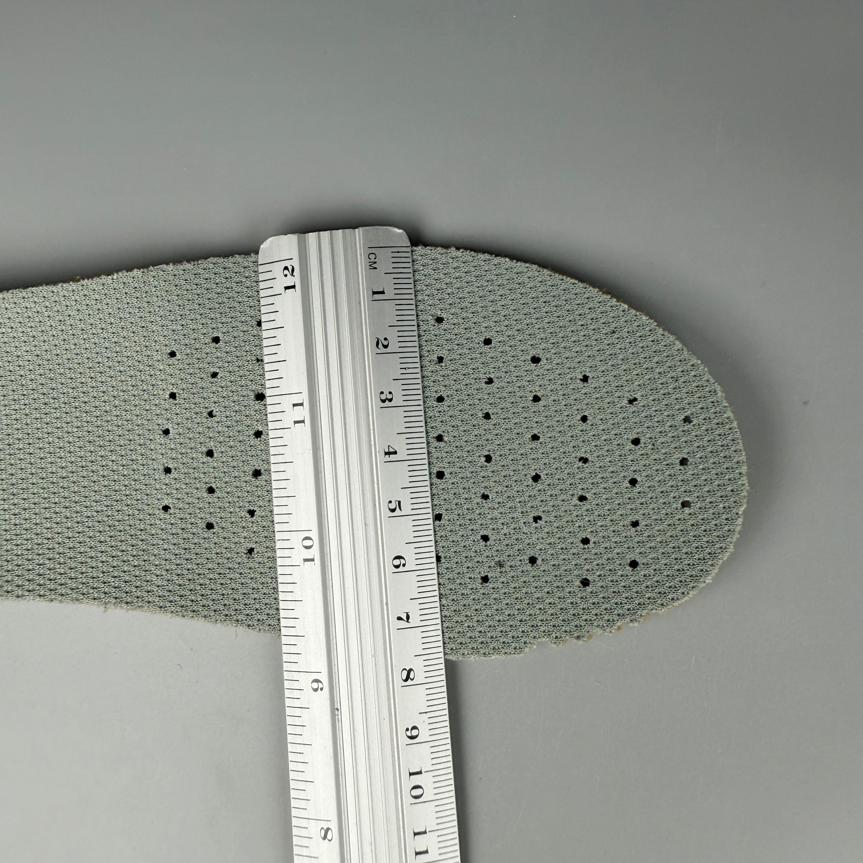 Кросівки Geox Bayonic 34 р. з мигалками кроссовки