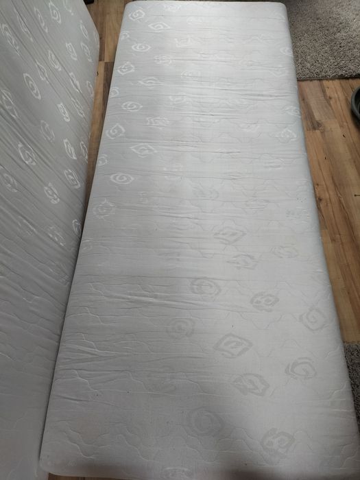 Sprzedam dwa materace 80x200