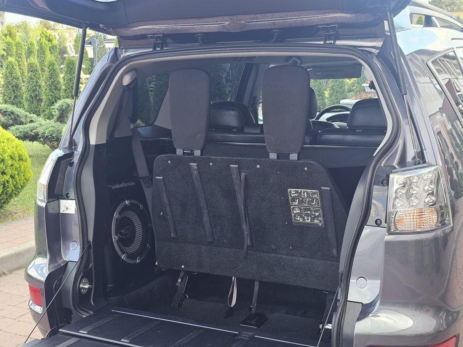 Mitsubishi Outlander 2011 4×4
покоління (FL) . 2.2D AT (156 K.c.) 4WD