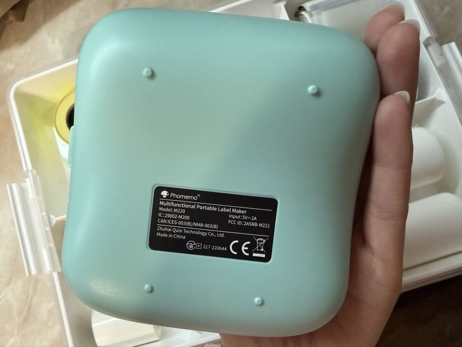 Мини принтер Фомемо М220 label maker для малого бизнеса, свечей