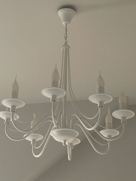 Lampa/wisząca biała/ żyrandol/8 x E14 ośmioramienna