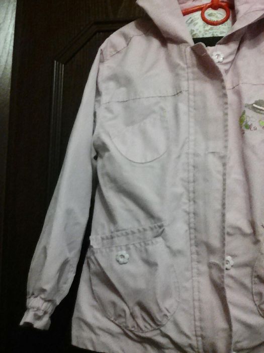 Курточка ветровка в отличном состоянии!