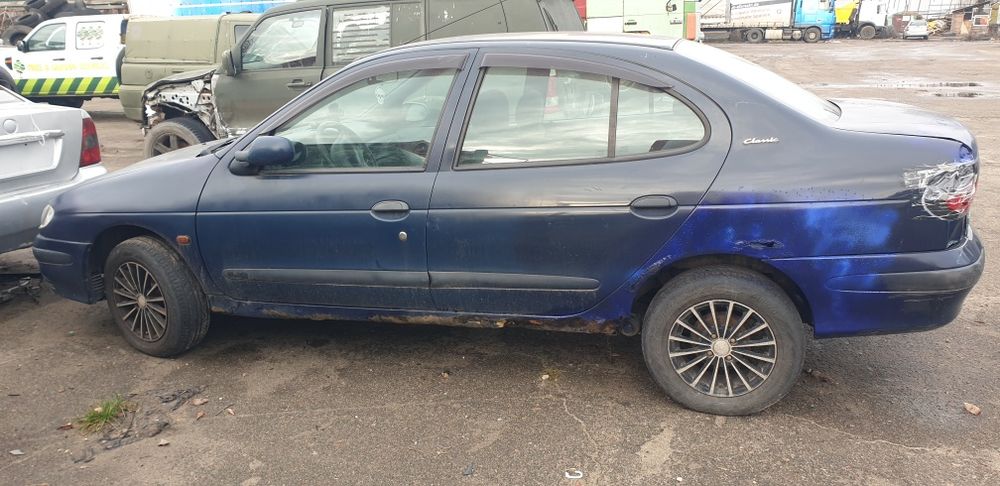 Рено Меган Класик