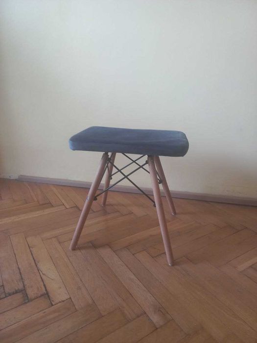 Taboret do pokoju