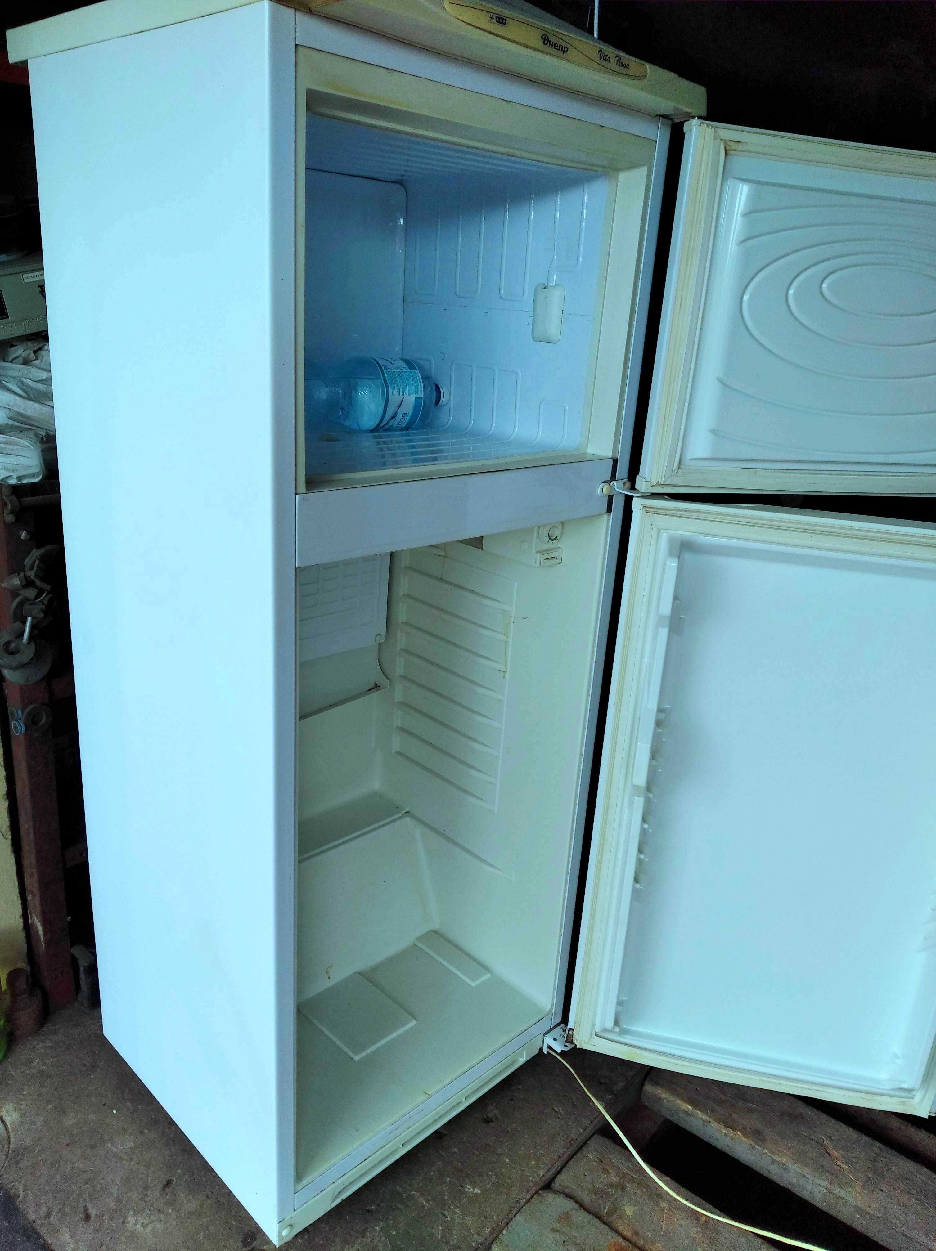 Холодильник 2-х  DNEPR-Elektrolux Экспортный отличное состояние
