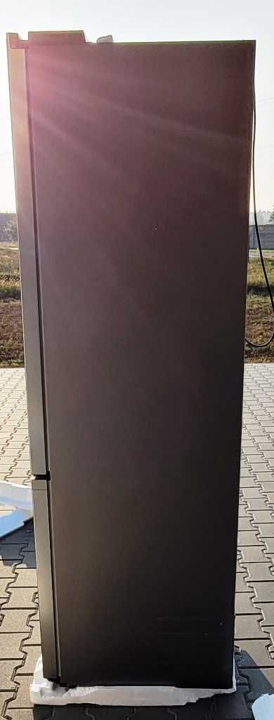 Lodówka SAMSUNG RB38T672CS9 NoFrost Srebrna