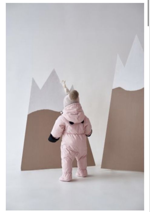 Зимовий комбінезон на дівчинку Вік  - 9-12 міс, зріст 74-80