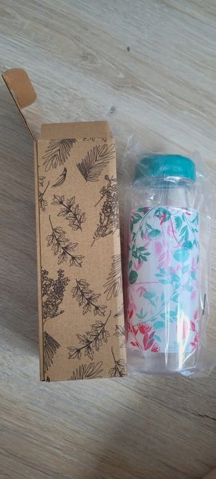 Butelka do napojów, zakręcana, Yves Rocher