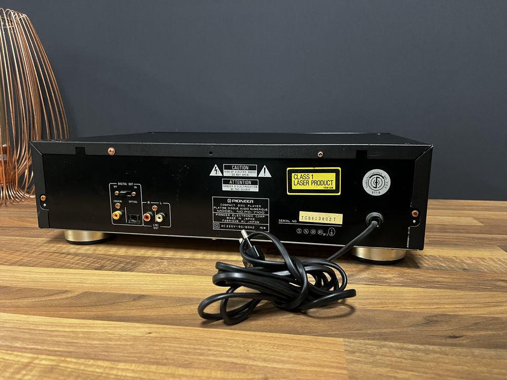 Pioneer PD-7100 - odtwarzacz CD lata 90-te wysoki model