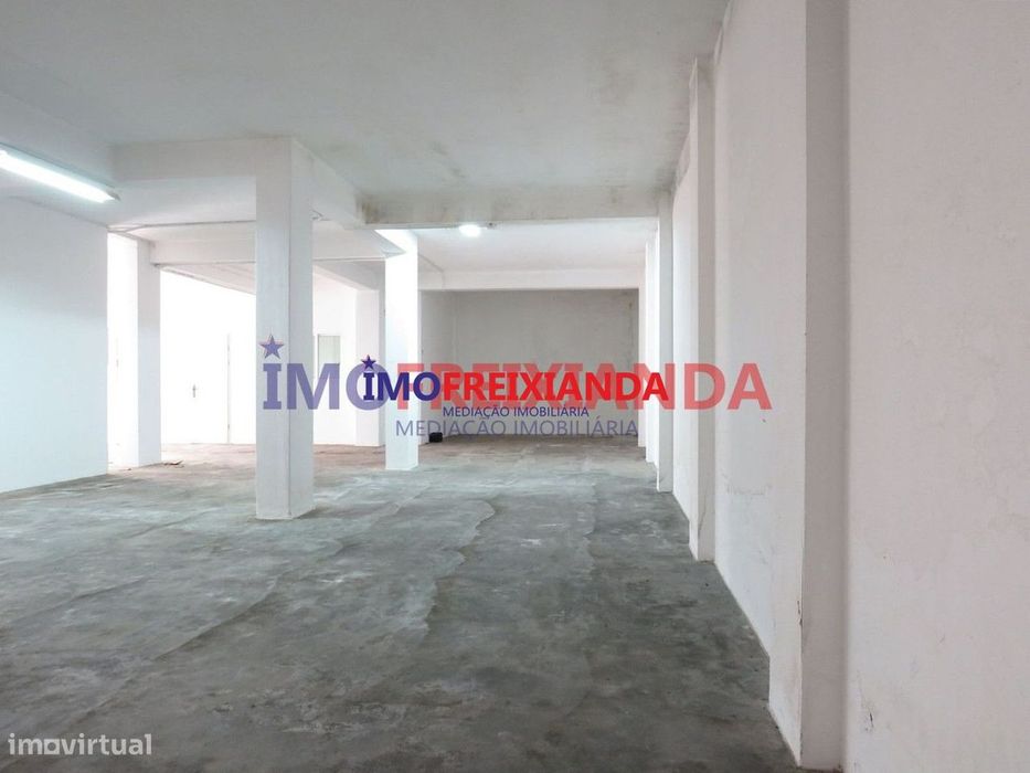 Armazém em Ourém
