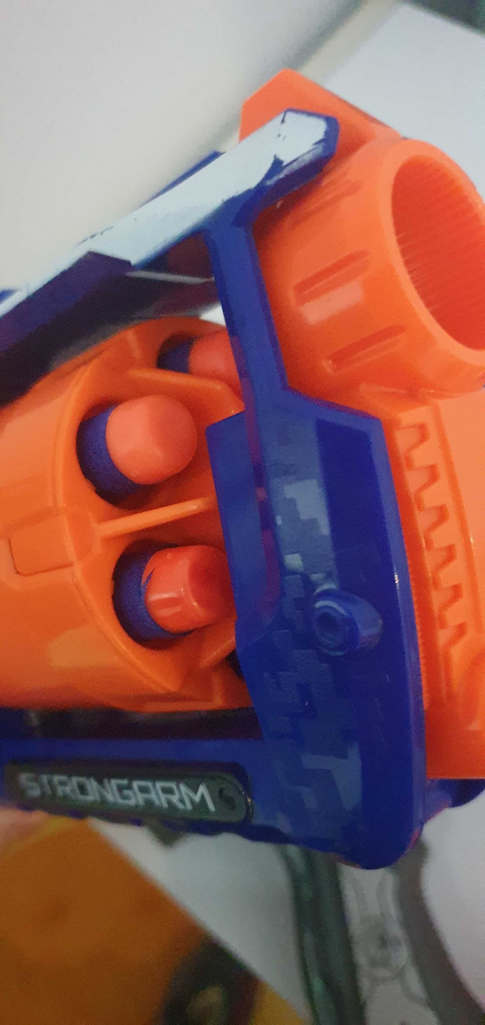 Nerf - strongarm