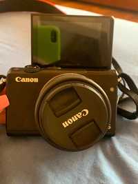Продаю фотоаппарат Canon Еоs M200 kit(15-45mm) Is Stm Black
