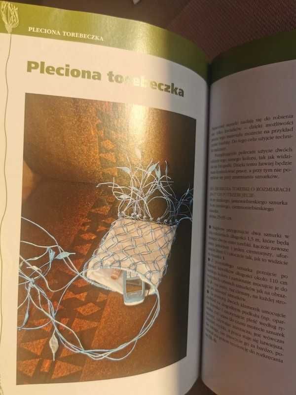 Kwiaty z papieru. Monika Brýdová. Sztuka ze sznurka TwistArt