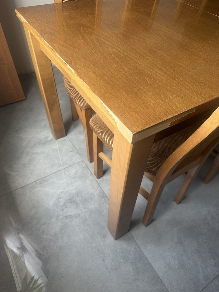 Sprzedam stol z krzeslami