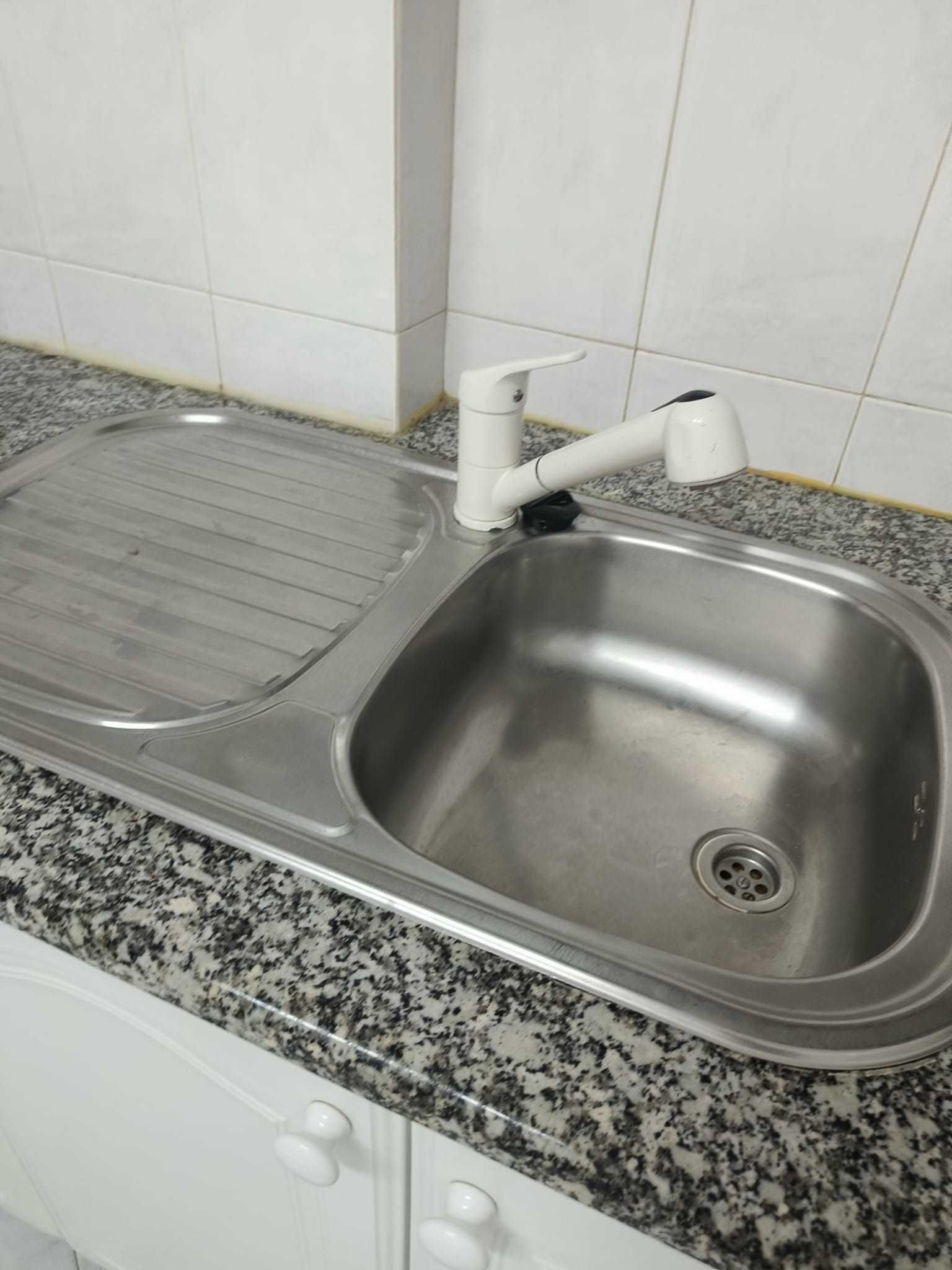 Lava-loiça em inox com torneira | Pronto a instalar!