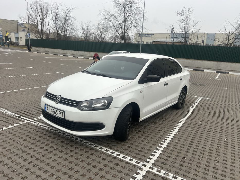 Поло седан 1.6 2013року