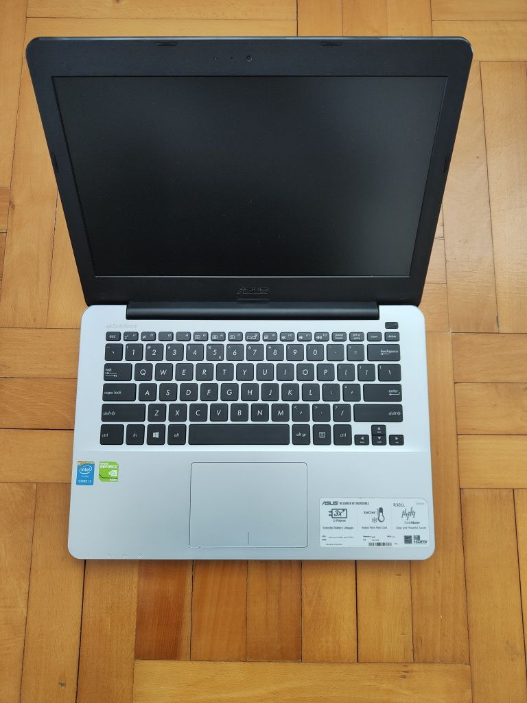 Laptop Asus R301L ,13,3 Cala Stan Bardzo dobry, OKAZJA !