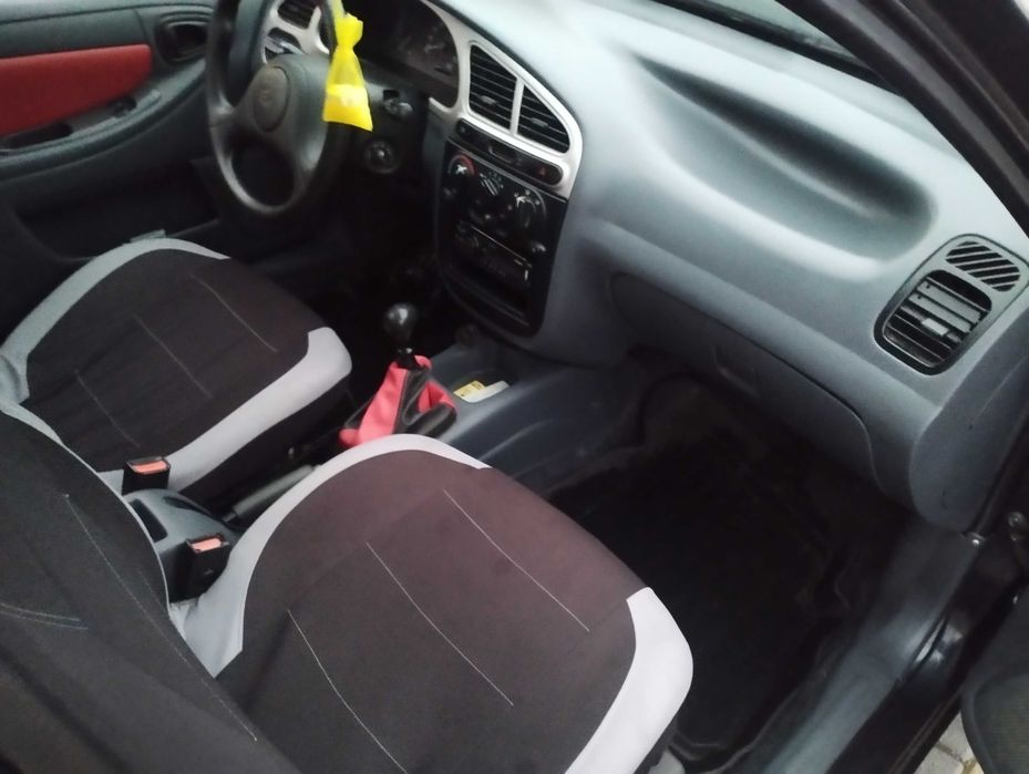 Автомобіль ЗАЗ Сенс 2011 року