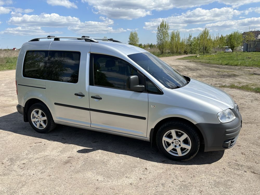 Volkswagen Caddy 3 2008.