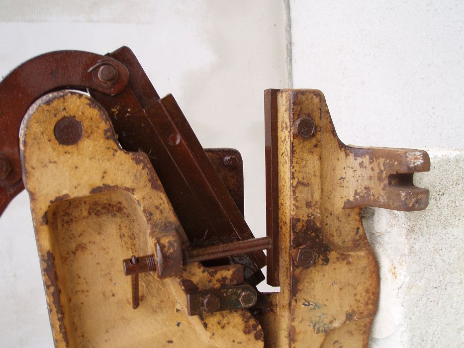 Nożyce do blachy - gilotyna