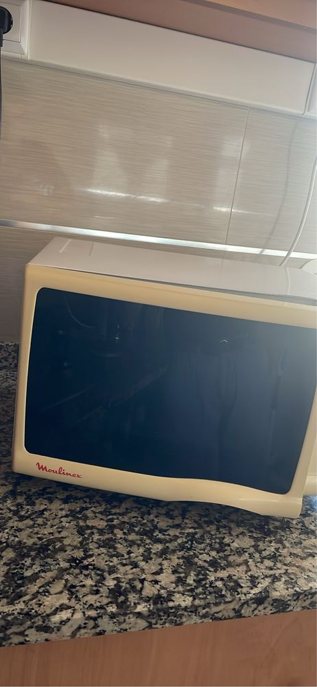 Micro ondas moulinex bom estado para desicupar