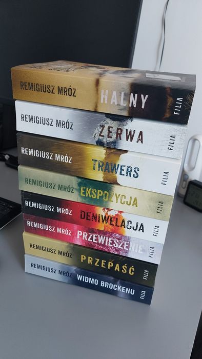 Remigiusz Mróz. Seria z Frostem. 8 tomów.