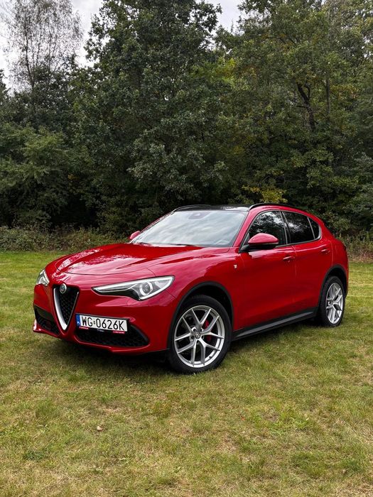 Alfa Romeo Stelvio Ten sam projektant, ta sama dusza – Ferrari i Alfa Romeo
