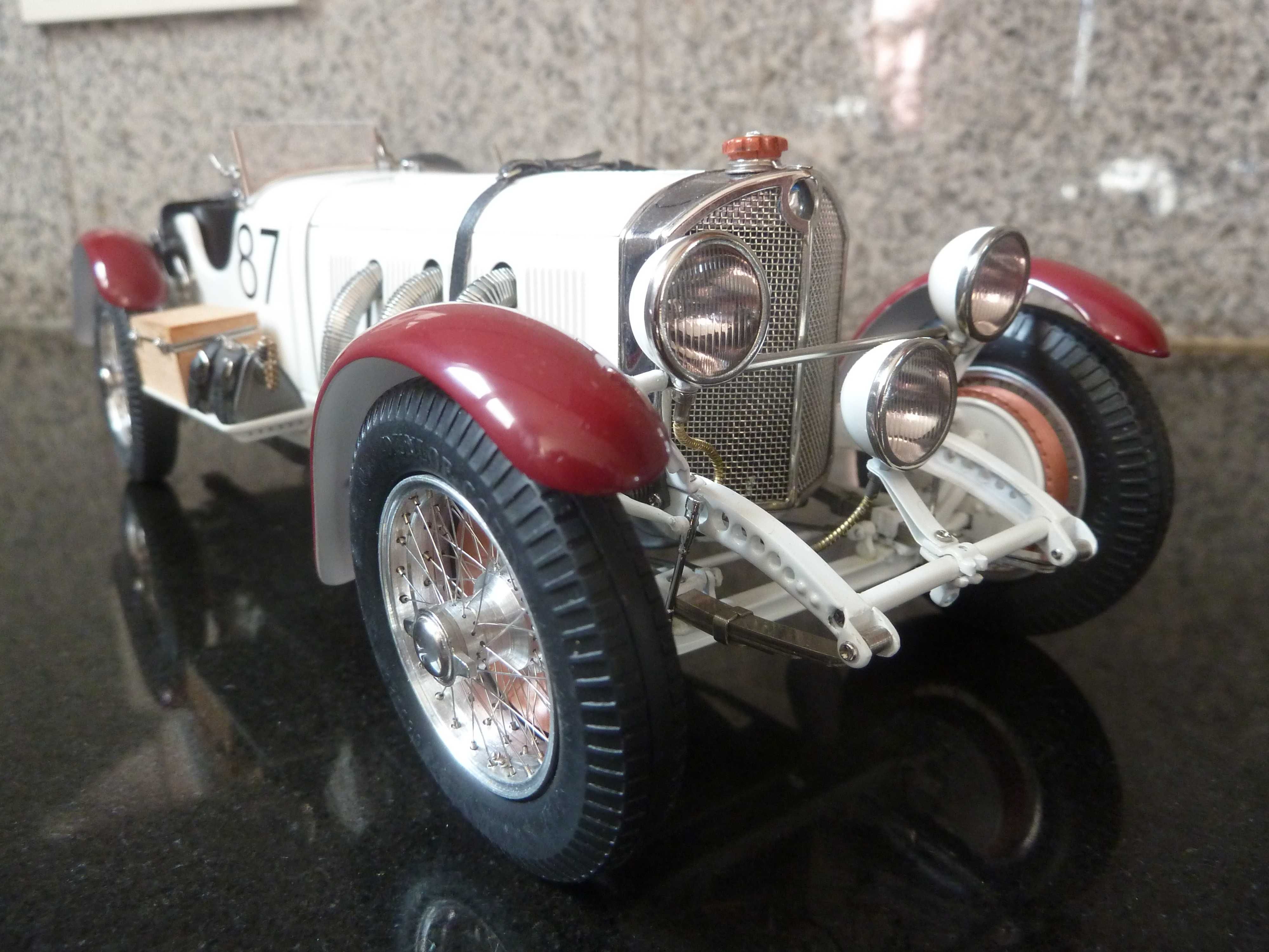 1:18 CMC, Mercedes Benz SSKL, Mille Miglia 1931, AutoArt, Minichamps