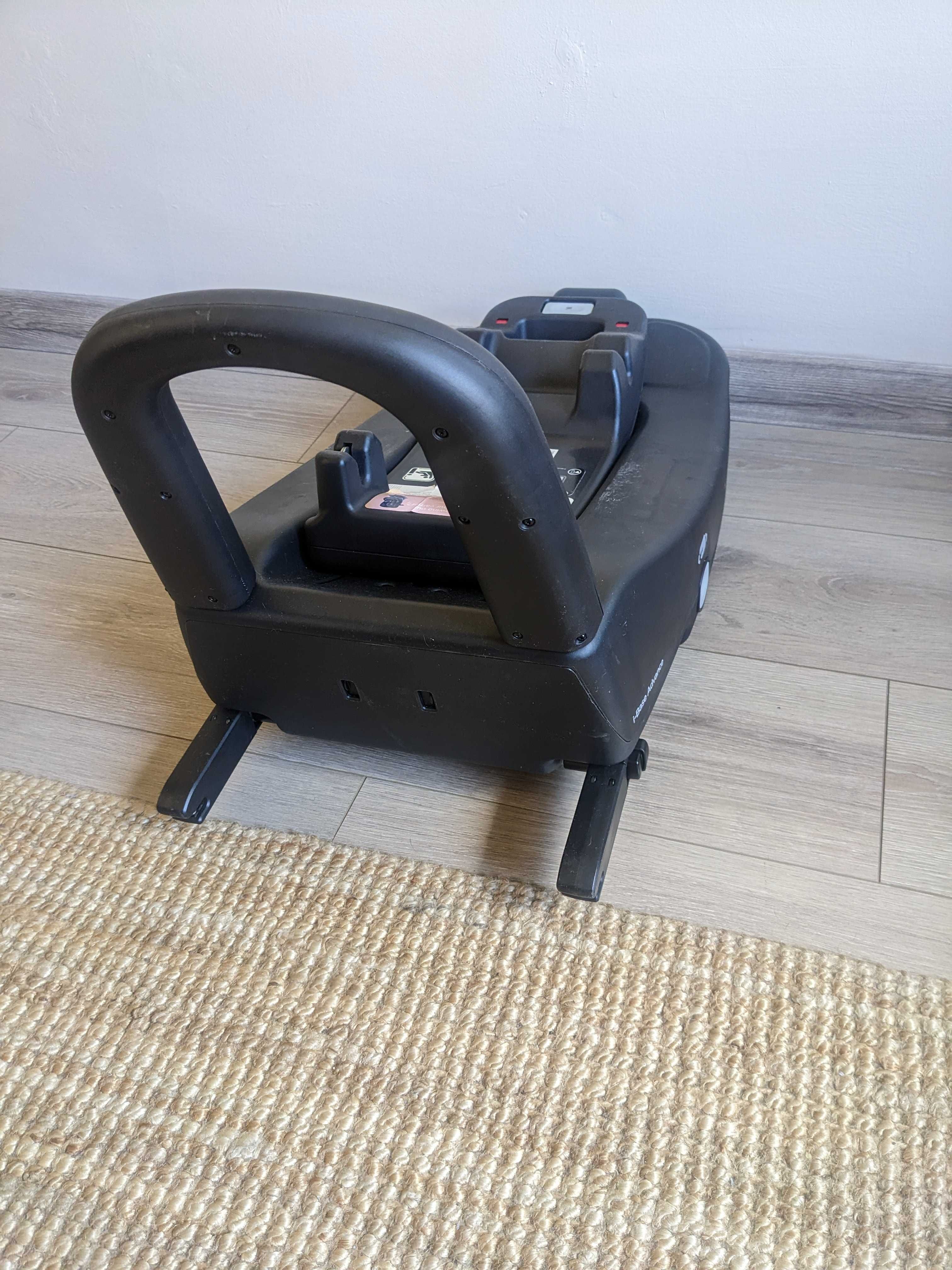 Fotelik samochodowy Joie (0-13 kg) + baza