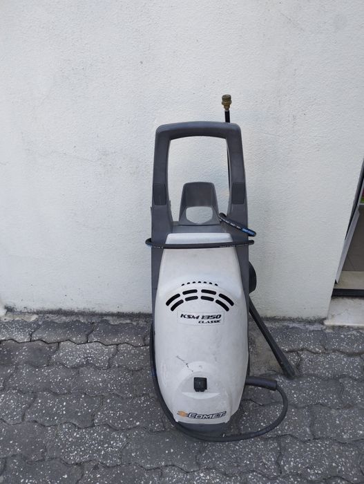 Máquina de lavar á pressão