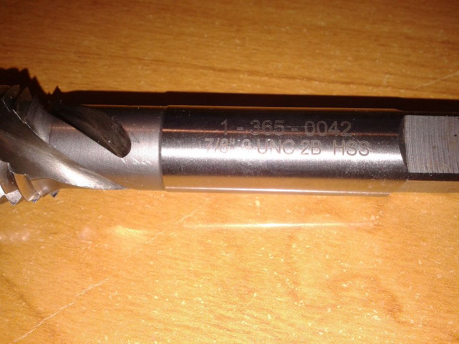 gwintownik 7/8" HSS