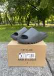 ADIDAS YEEZY SLIDE dark onyx ОРИГІНАЛ ( присутній торг)