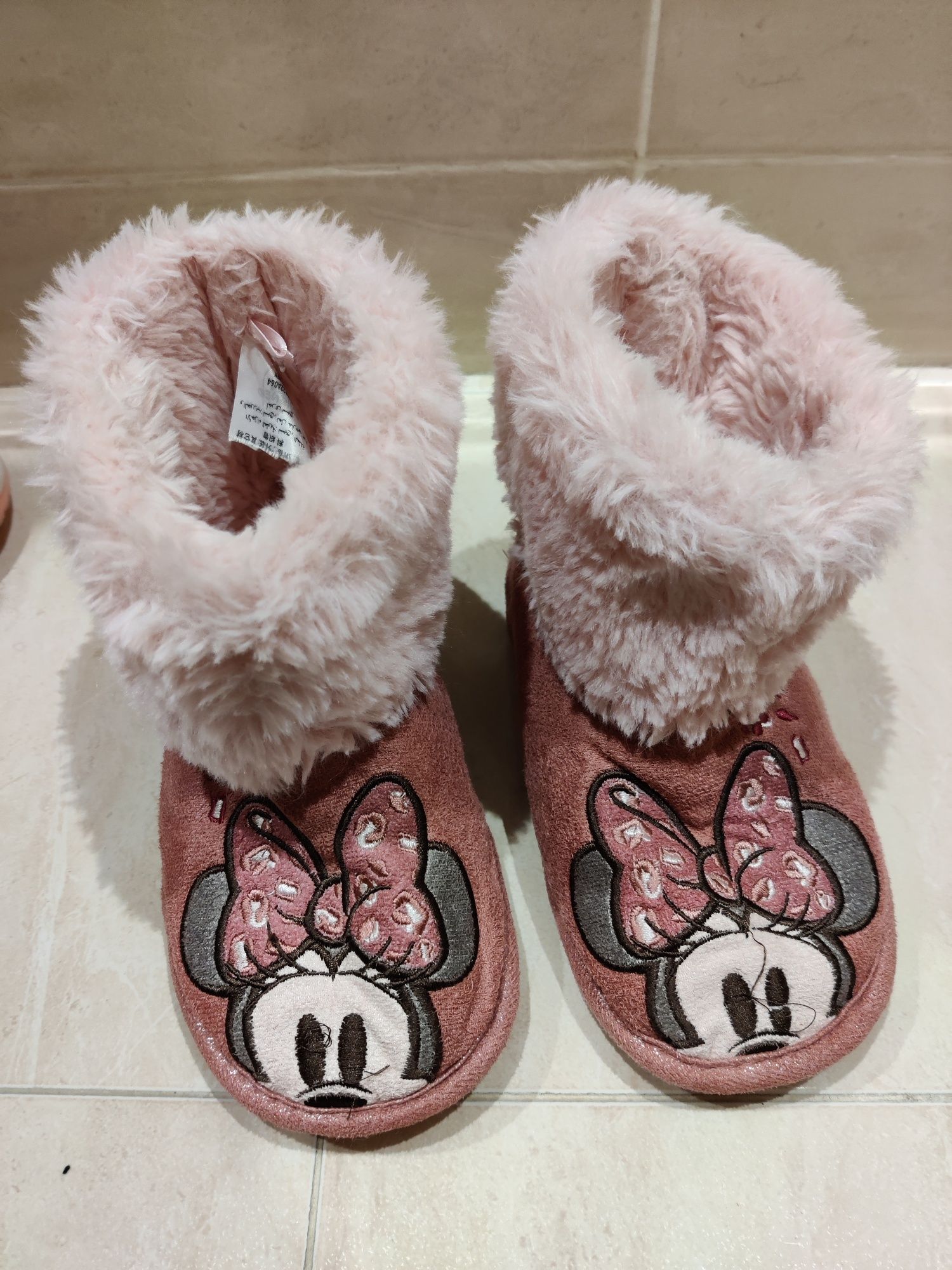 Pantufas bota da Disney com estampado da Minnie, tamanho 32/33