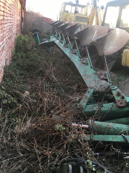 Плуг Оборотний 7-корпусний Довдесвел