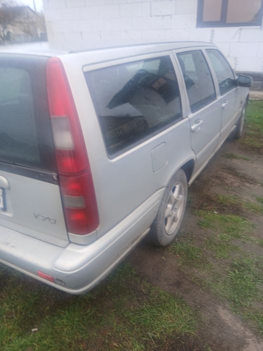 Авто находу сів поїхав